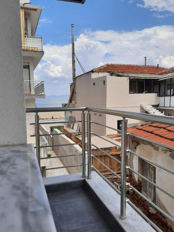 By The Sea Apartment Peraía Екстериор снимка
