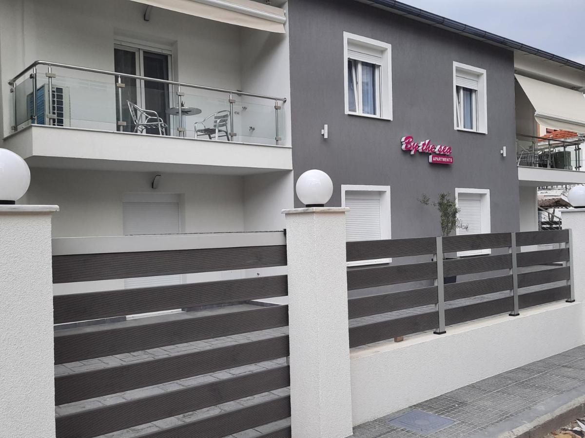 By The Sea Apartment Peraía Екстериор снимка