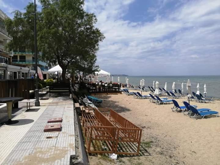 By The Sea Apartment Peraía Екстериор снимка