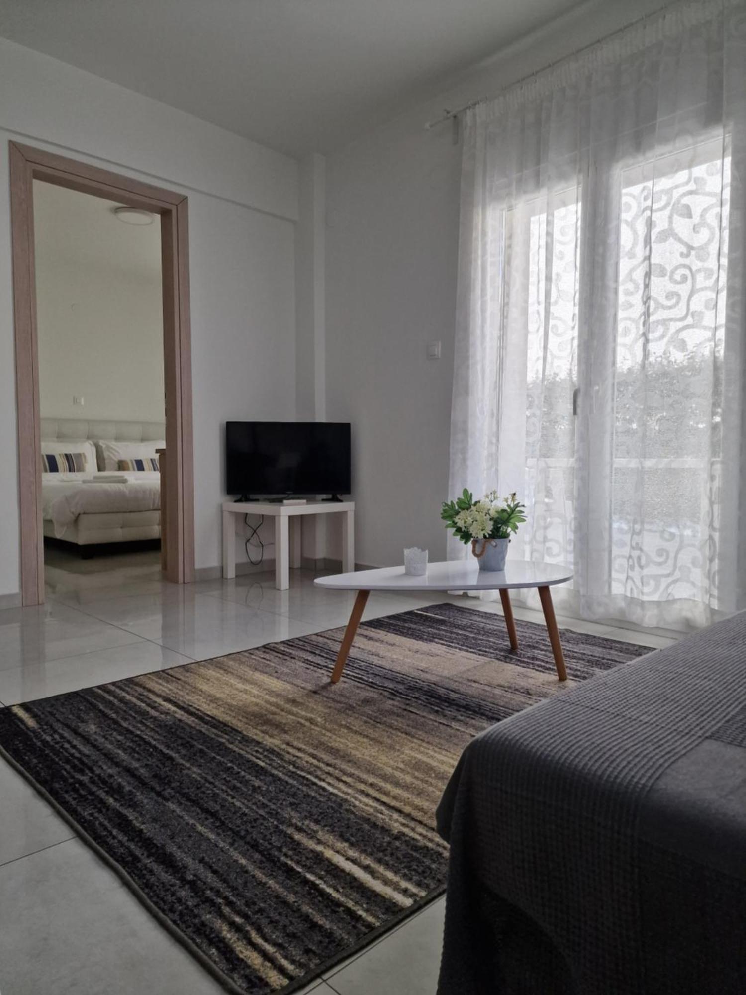 By The Sea Apartment Peraía Екстериор снимка
