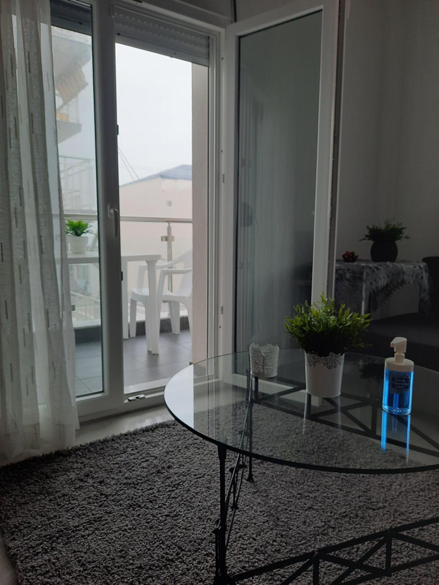 By The Sea Apartment Peraía Екстериор снимка