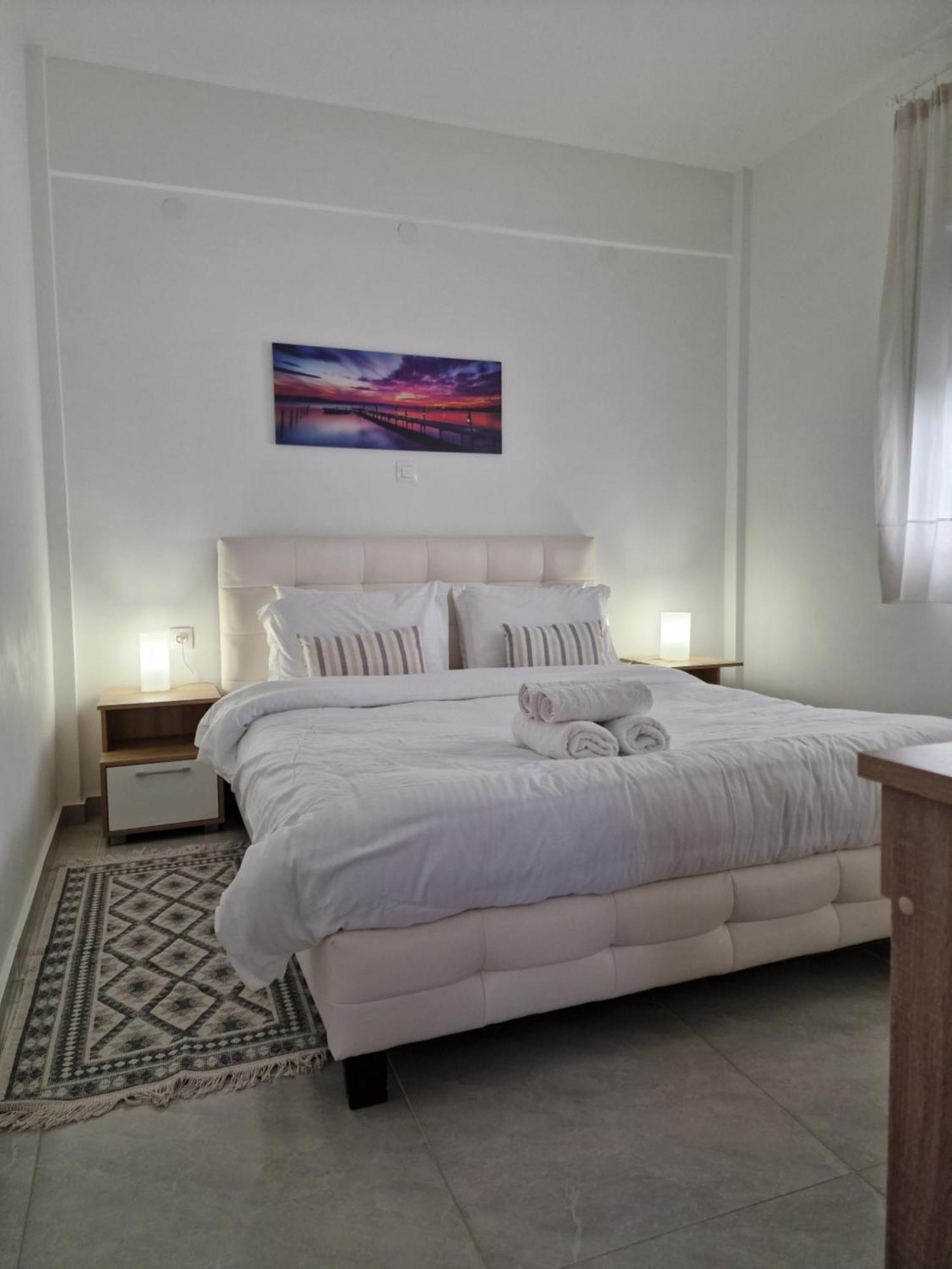 By The Sea Apartment Peraía Екстериор снимка