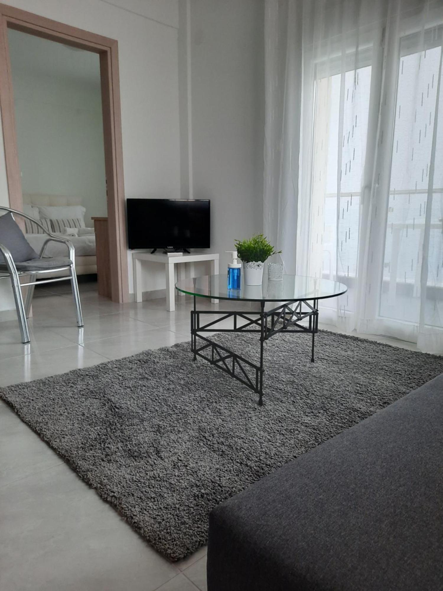 By The Sea Apartment Peraía Екстериор снимка